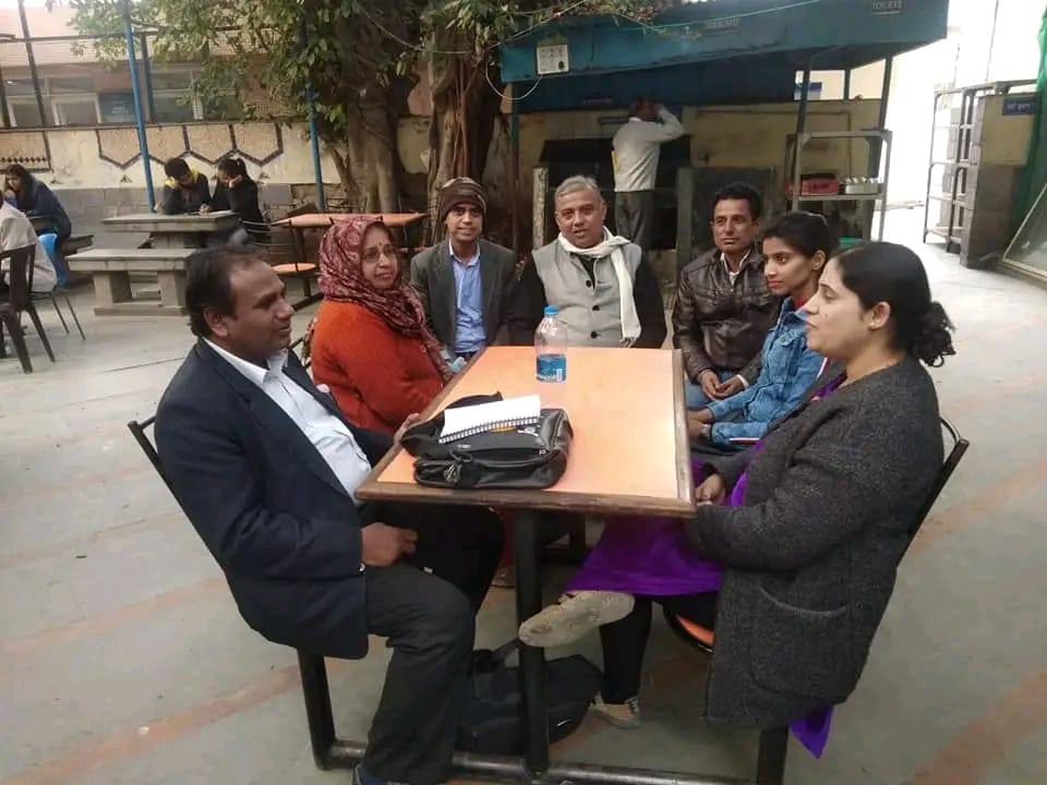 Legal aid meeting with community members